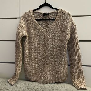 Romeo + Juliet Couture V-neck Knit Sweater